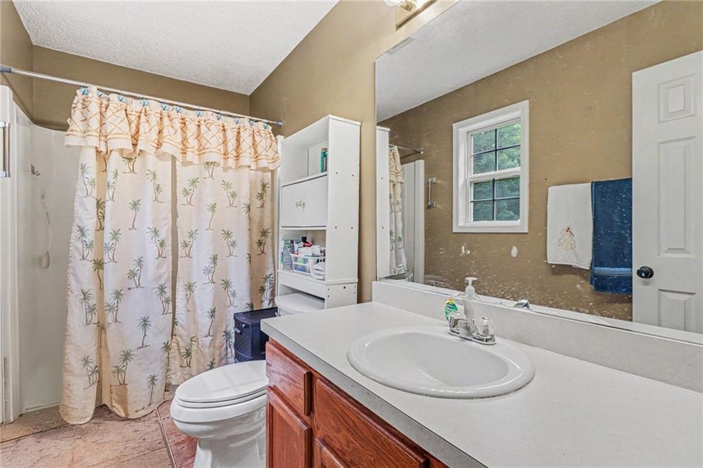 Thorn Thicket Dr, Rockmart, GA 30153