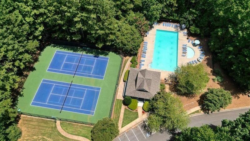Crestview Dr, Dallas, GA 30157