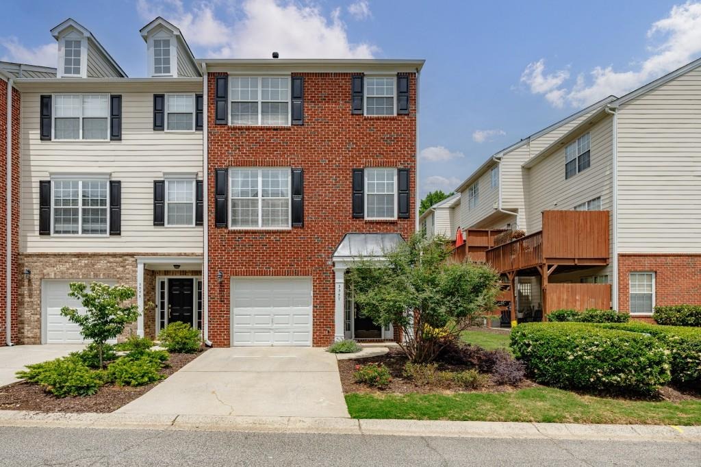 Chattahoochee Summit Ln, Atlanta, GA 30339