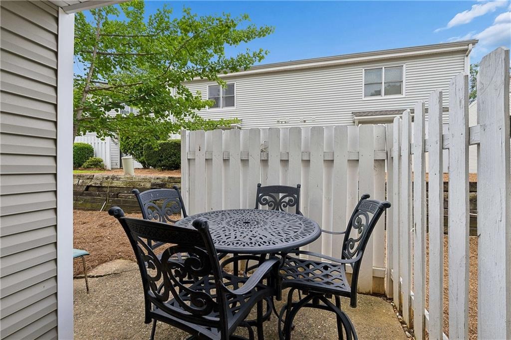Cotton Patch Ln, Alpharetta, GA 30004