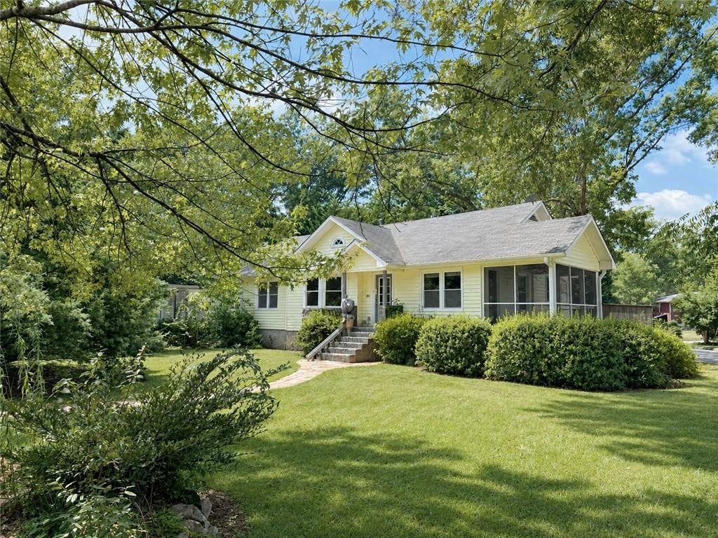 Mclaurin St, Griffin, GA 30224