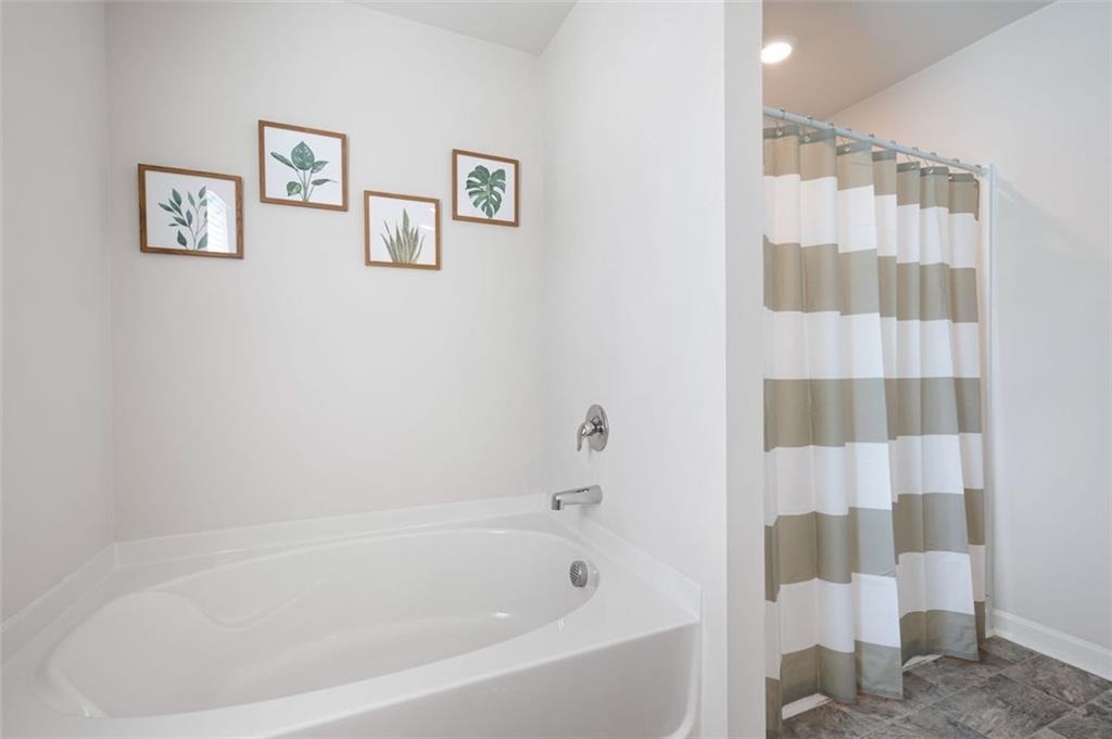 Deer Run Dr, Dallas, GA 30132