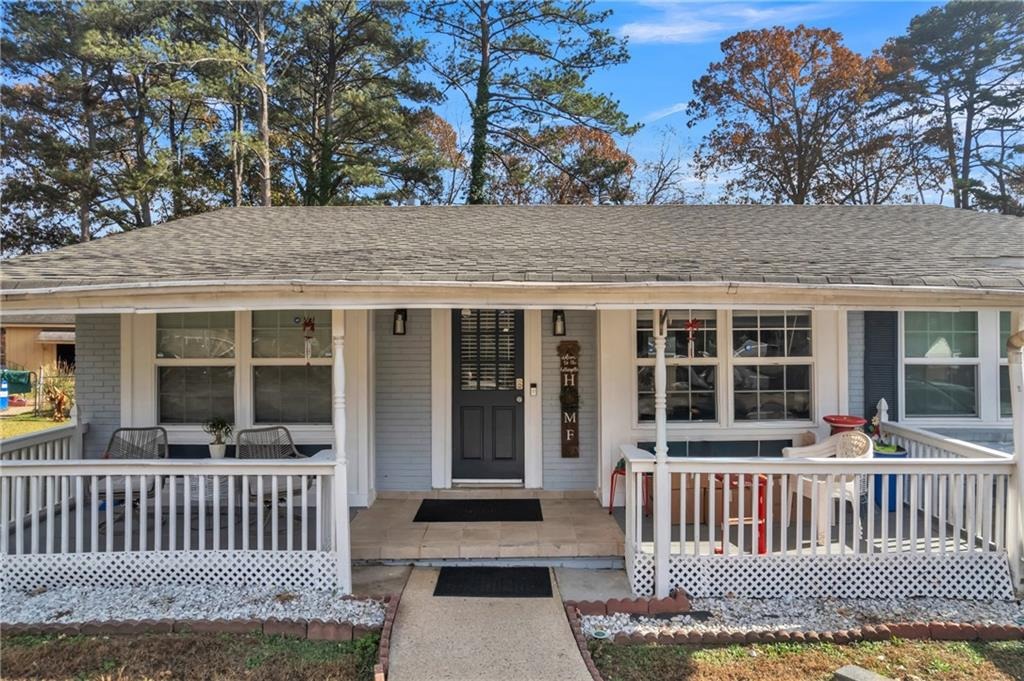 Dantel Ct, Stone Mountain, GA 30083