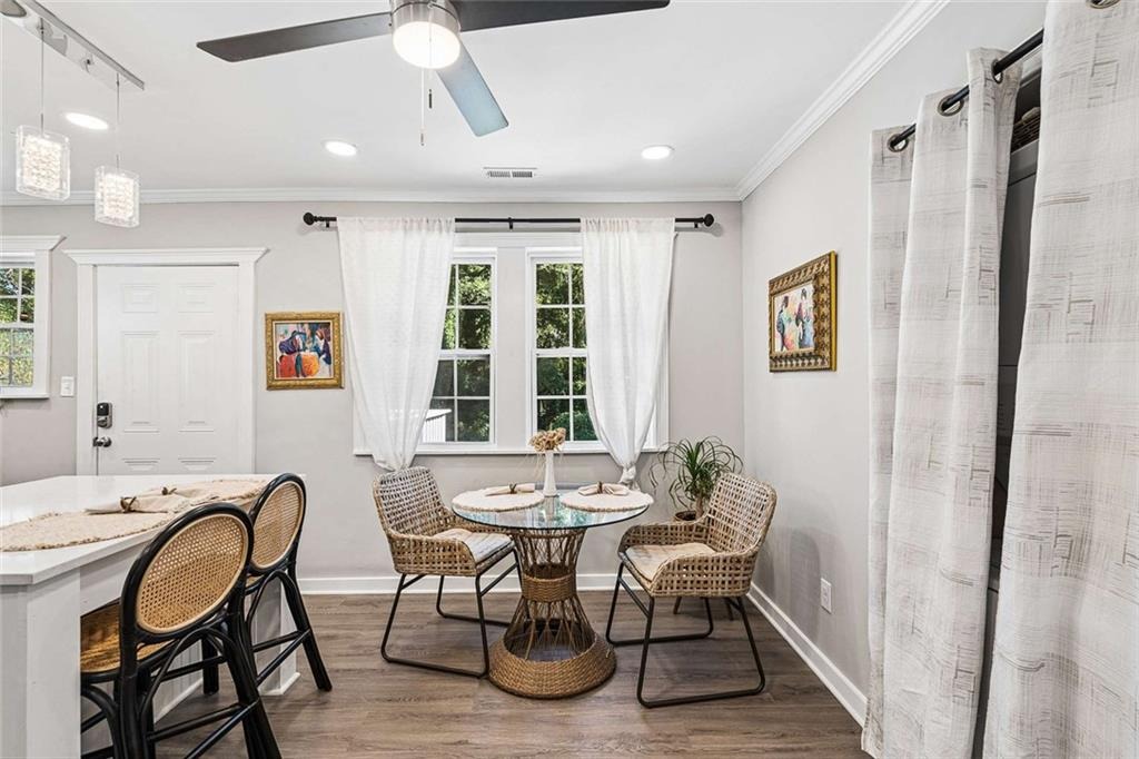Byron Dr, Atlanta, GA 30310