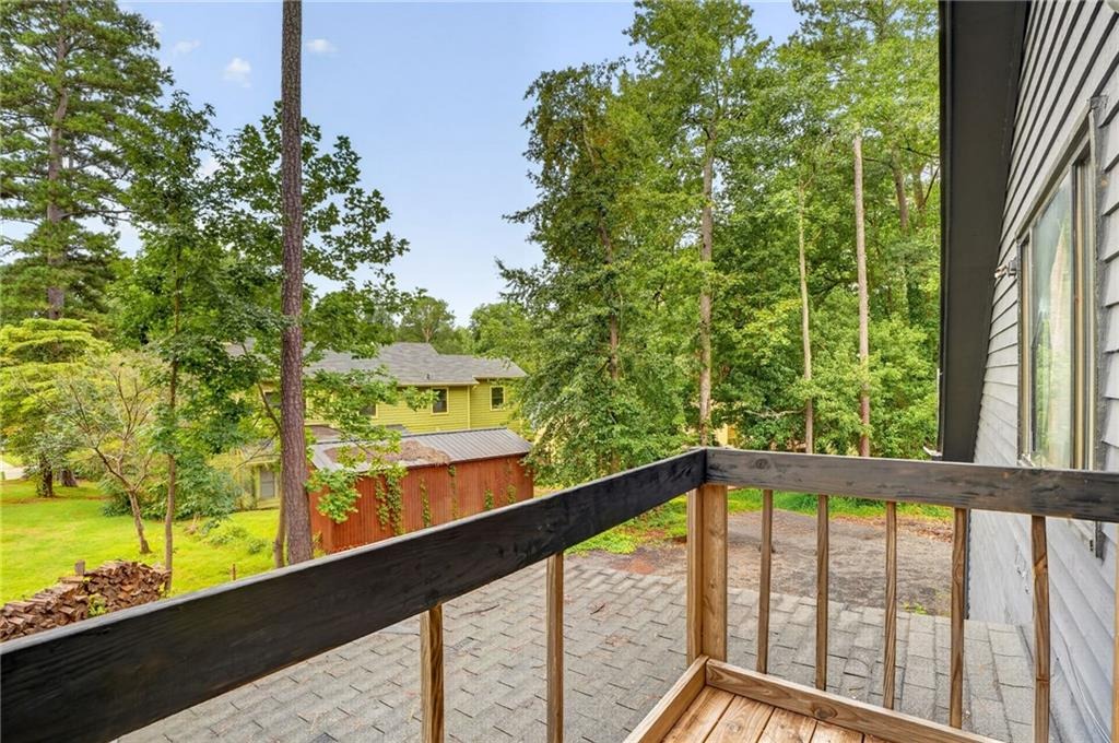 Bell Flower Ct, Stone Mountain, GA 30088