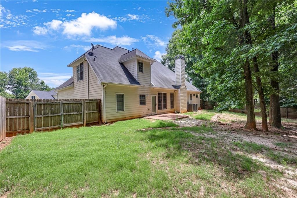 Rose Ivy Ct, Lawrenceville, GA 30043