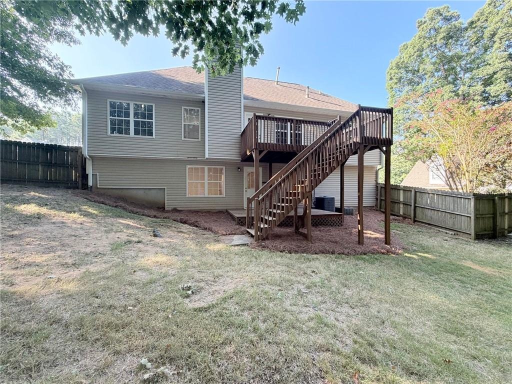 White Oak Trce, Loganville, GA 30052