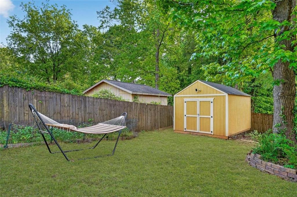 Mercer Rd, Stone Mountain, GA 30083