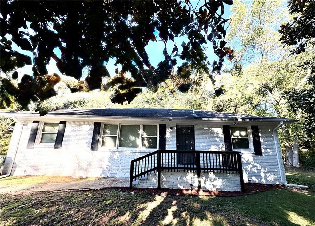 Howell Dr, Atlanta, GA 30331