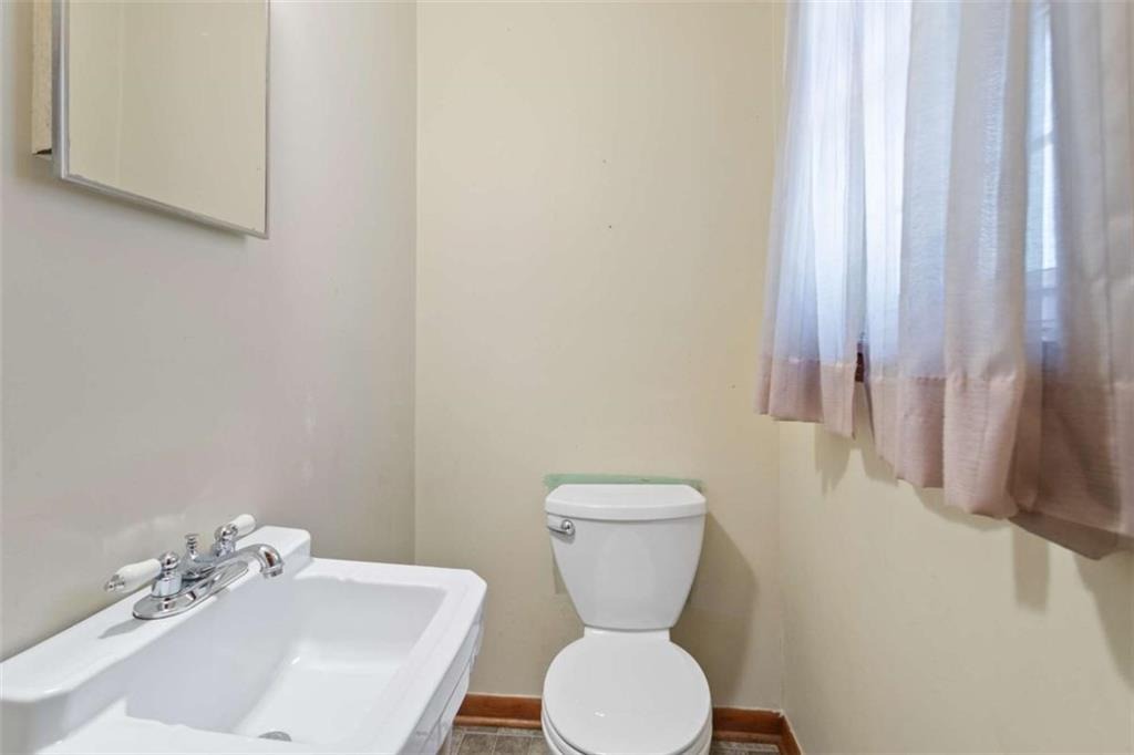 Gwendon Ter, Decatur, GA 30034