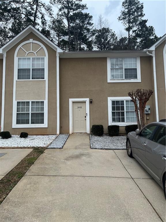 Fields Dr, Lithonia, GA 30038