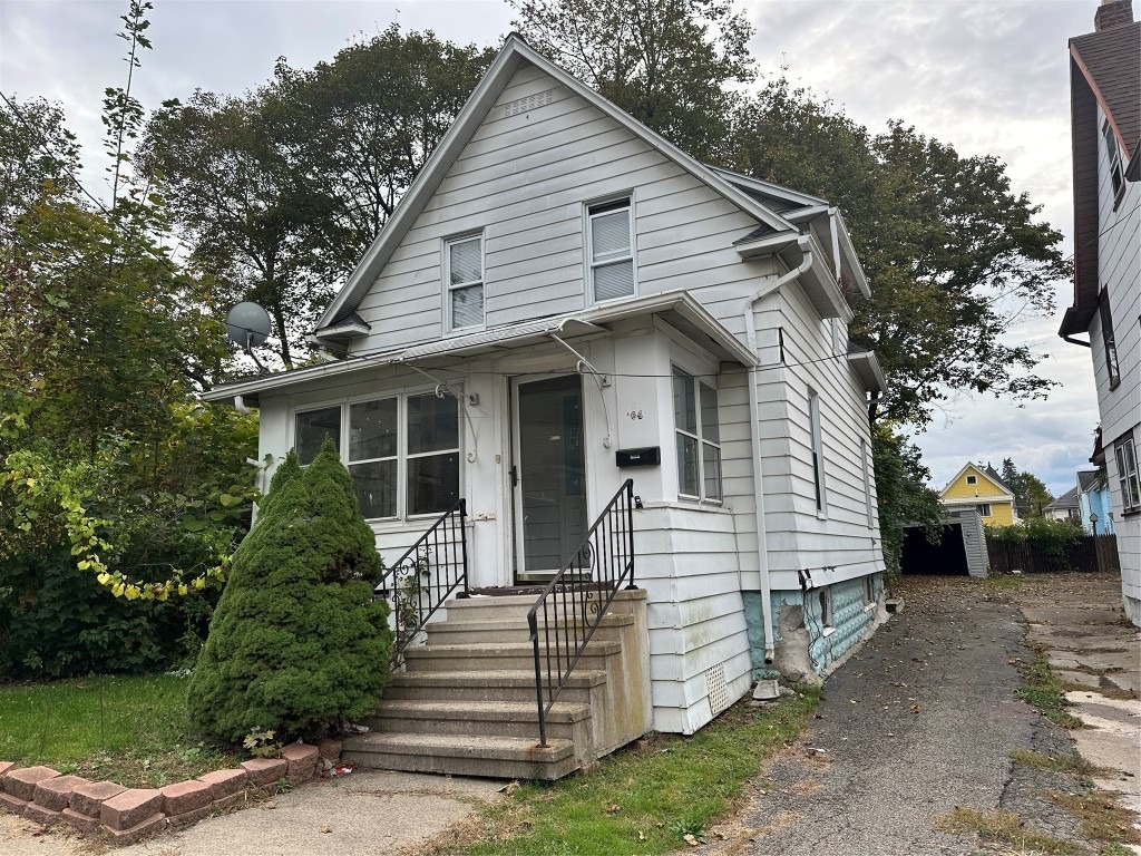 Roberts St, Johnson City, NY 13790