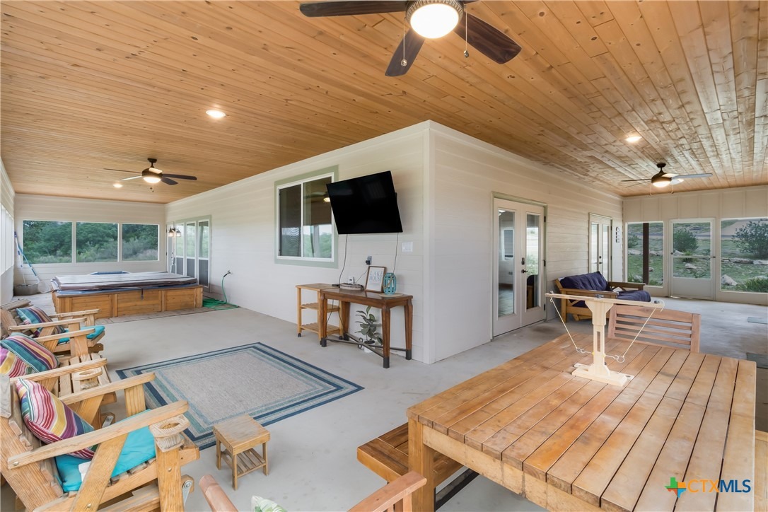 Lake Ridge Blvd, Canyon Lake, TX 78133