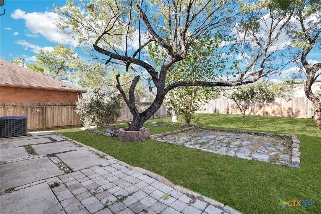 Shaenfield Pl, San Antonio, TX 78254