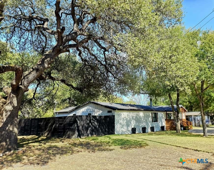 Avenue A , Belton, TX 76513