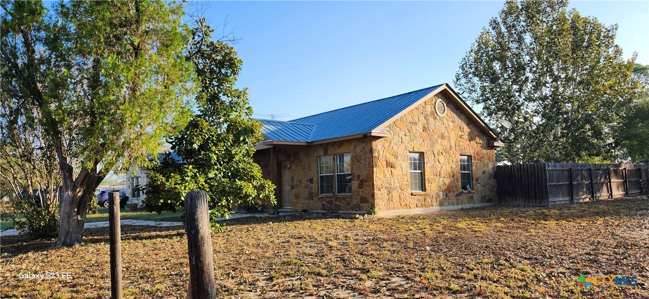 Harl St, Pleasanton, TX 78064 #1