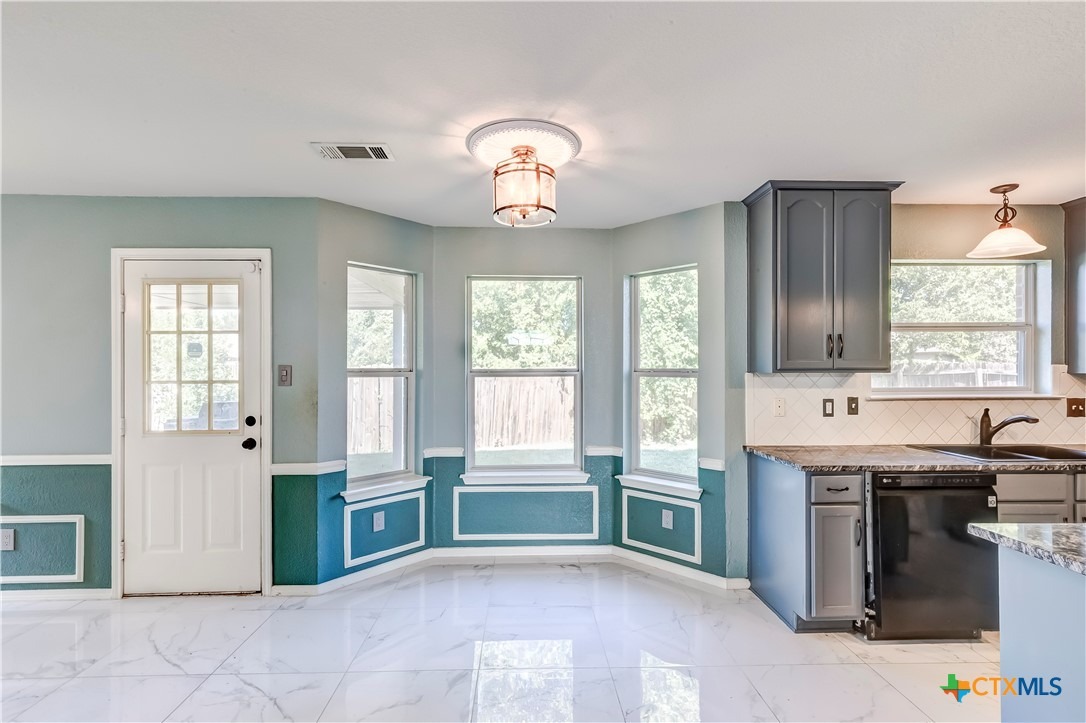 Herndon Dr, Killeen, TX 76543