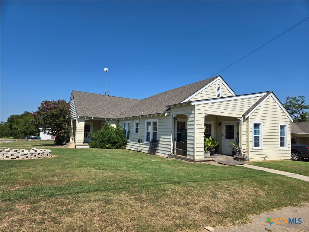 Fennimore St, Gatesville, TX 76528