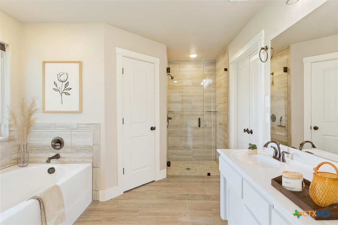 Briar Hollow Dr, Temple, TX 76502