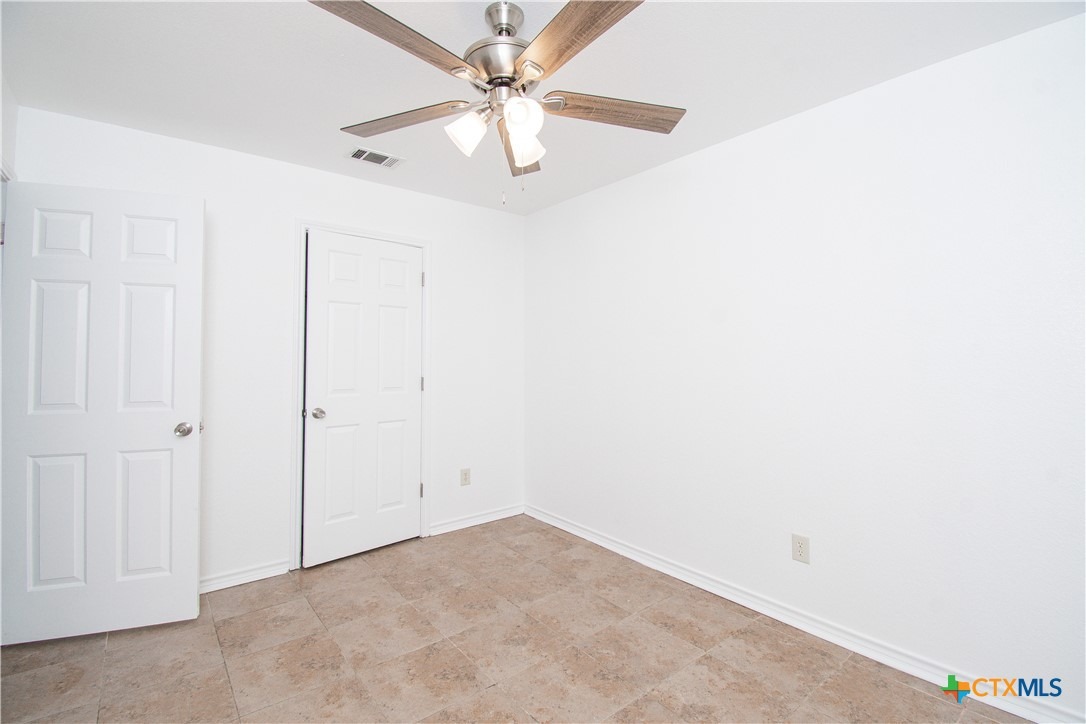 Warwicke Dr, Temple, TX 76502