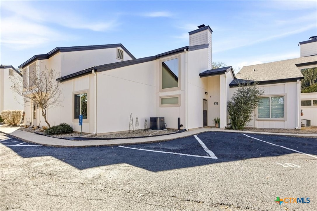 Parkview Dr, Canyon Lake, TX 78133