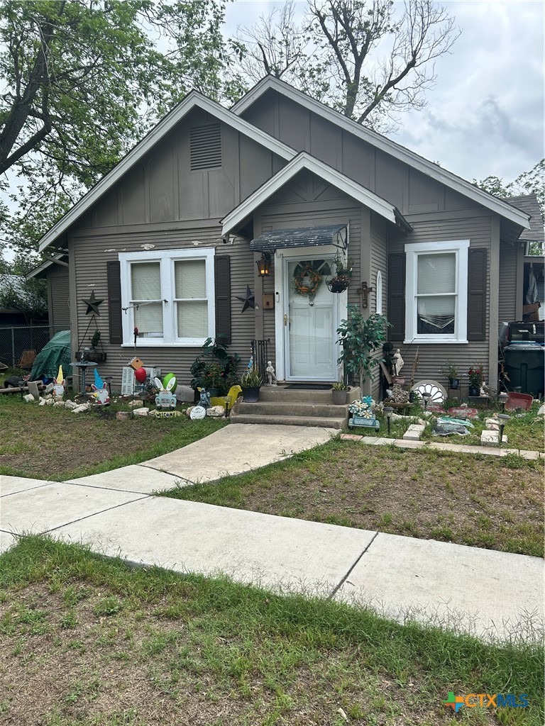 San Marcos St, Seguin, TX 78155