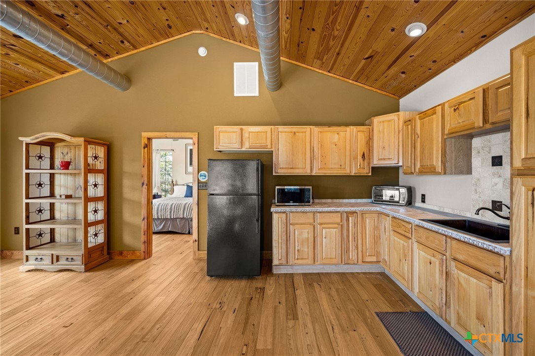 Beach Rd, Leander, TX 78641
