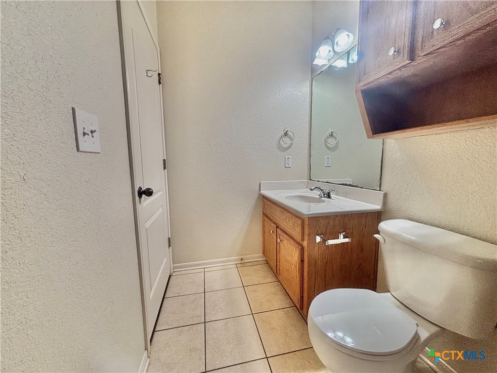 Armstrong County Ct, Killeen, TX 76549