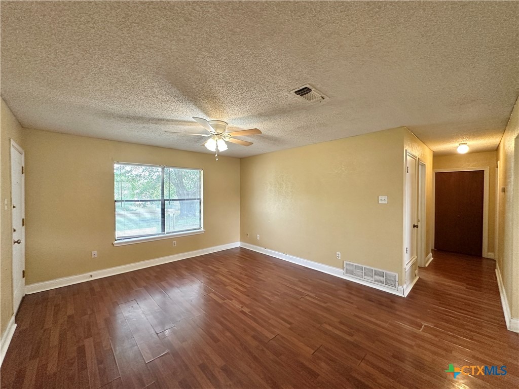 Spicewood Dr, Killeen, TX 76543 #1