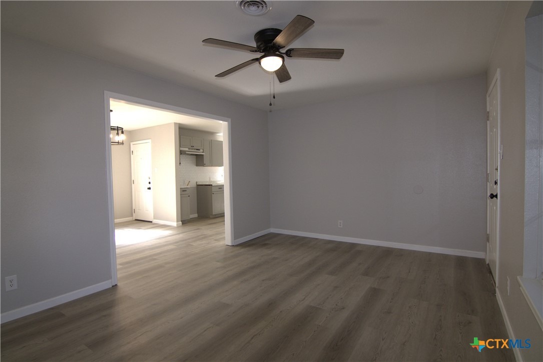 Davis Dr, Killeen, TX 76543 #1