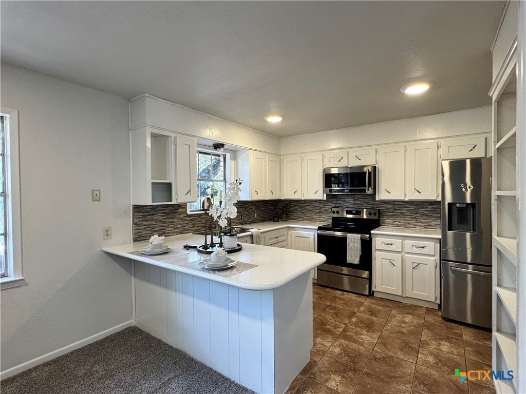 27th Ave, Belton, TX 76513 #1
