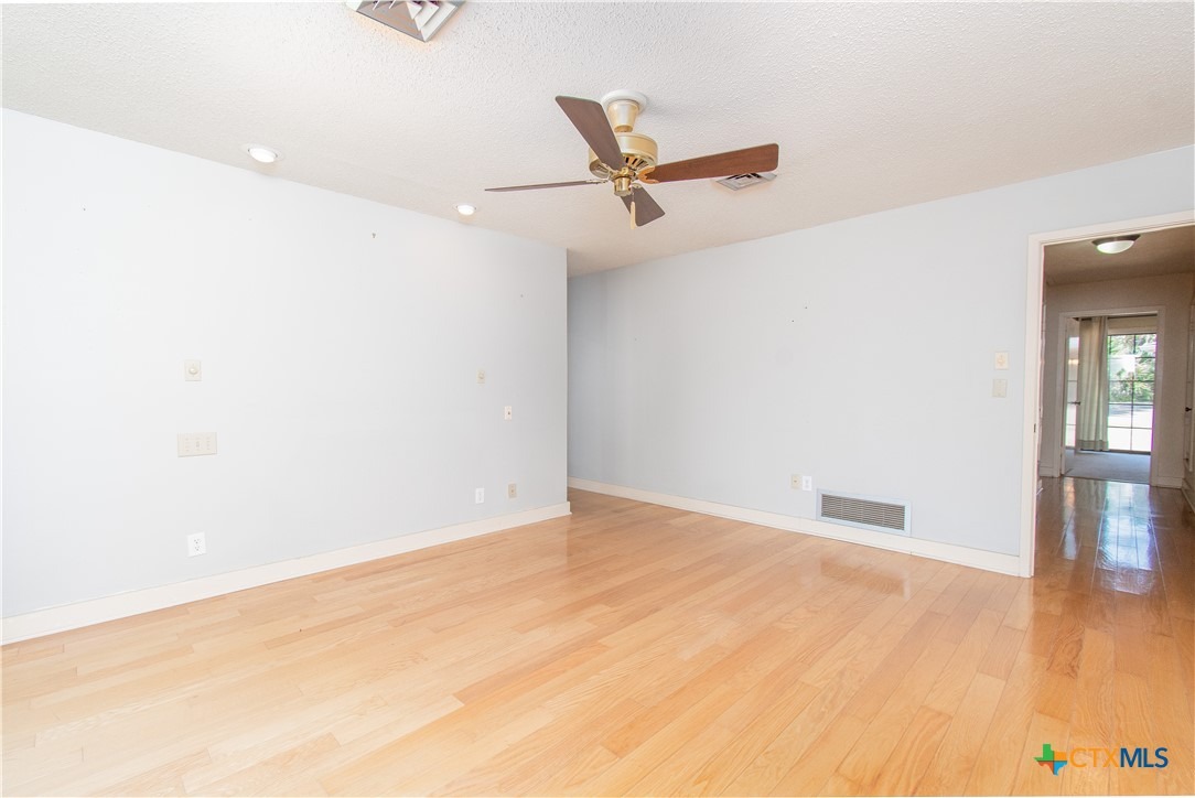 Briarcliff Rd, Troy, TX 76579