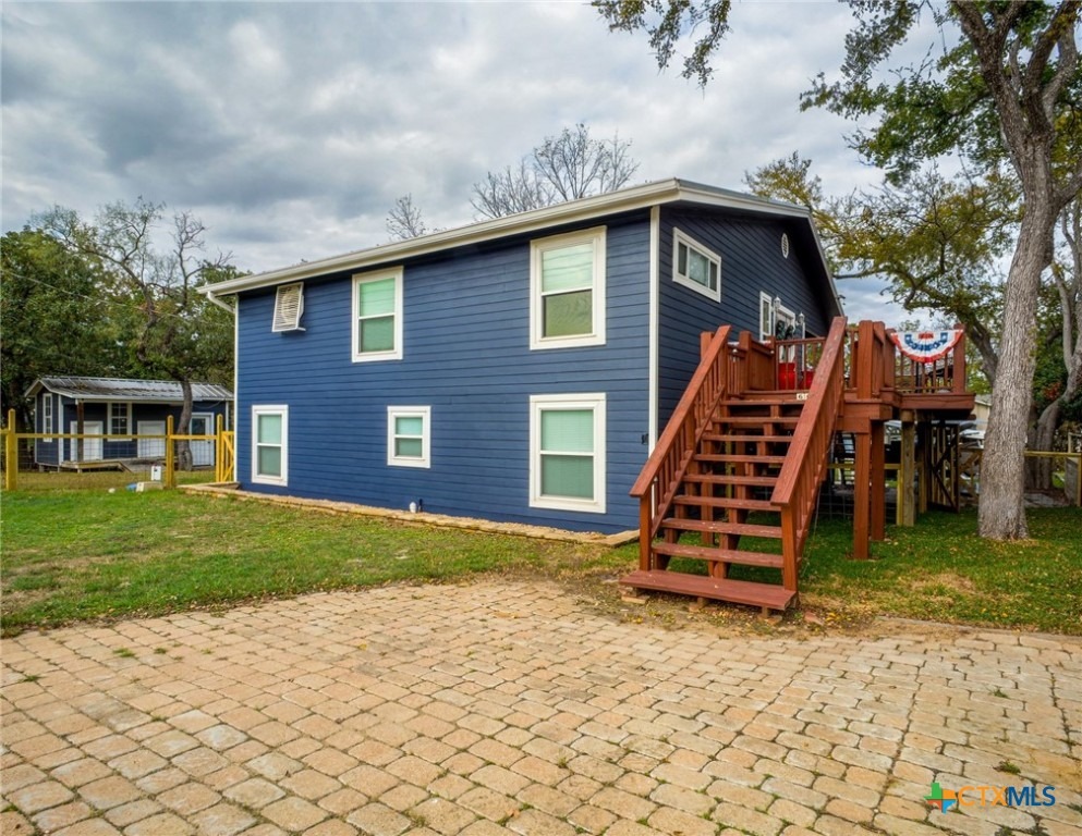 Cove Cir, Granite Shoals, TX 78654