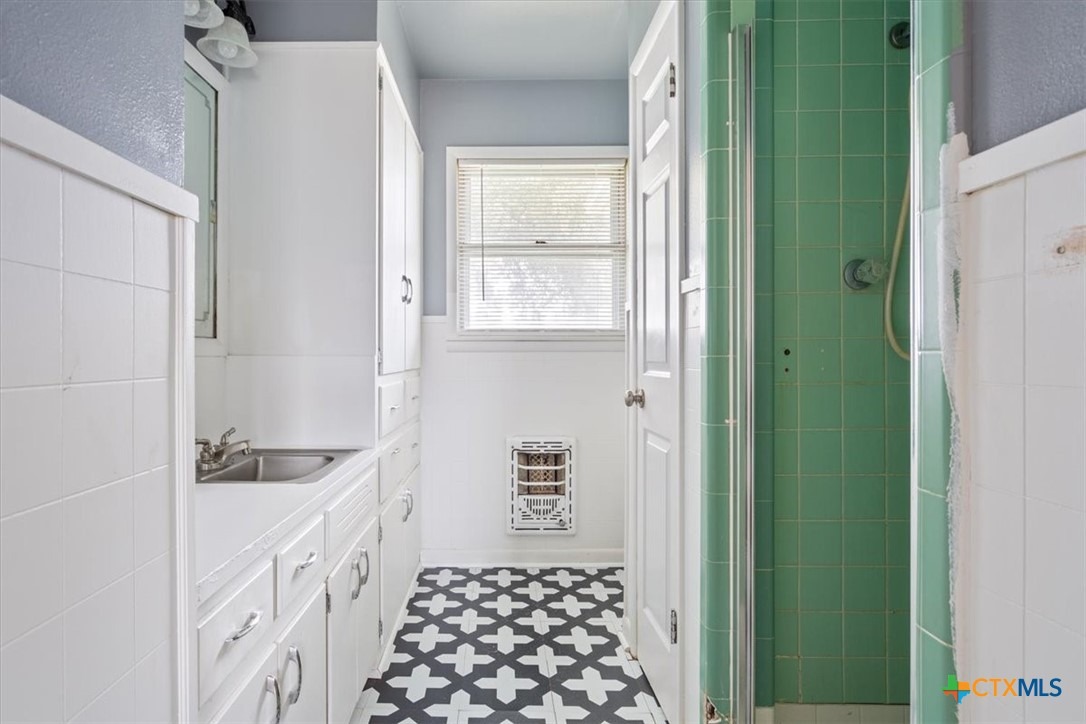 Davilla St, Bartlett, TX 76511