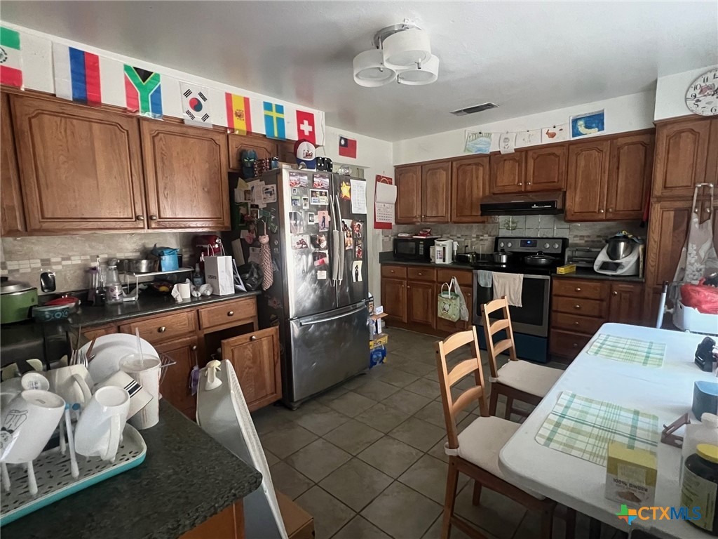 Chevy Chase St, Port Lavaca, TX 77979 #1