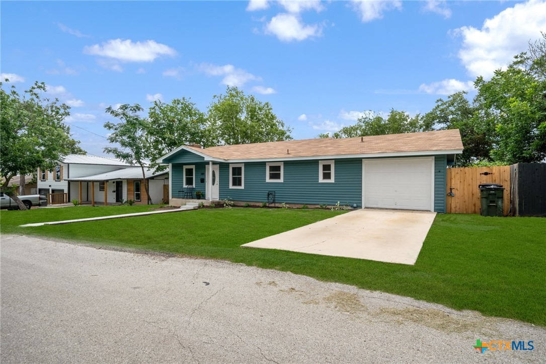 Faust St, New Braunfels, TX 78130 #1