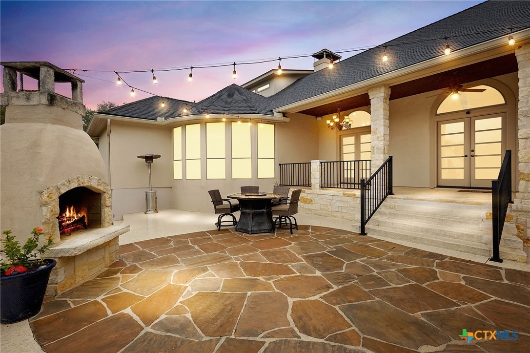 Shady Holw, New Braunfels, TX 78132