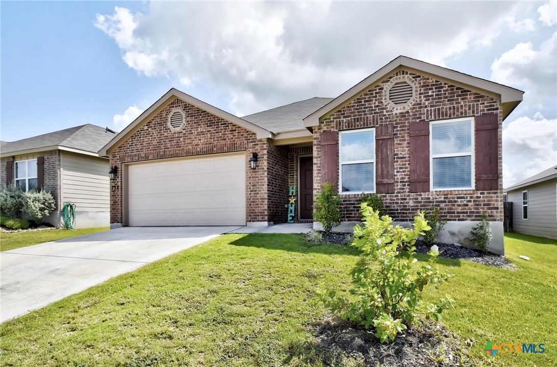 Peak Pl, Seguin, TX 78155 #1