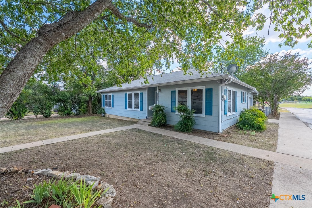 Vine St, Georgetown, TX 78626