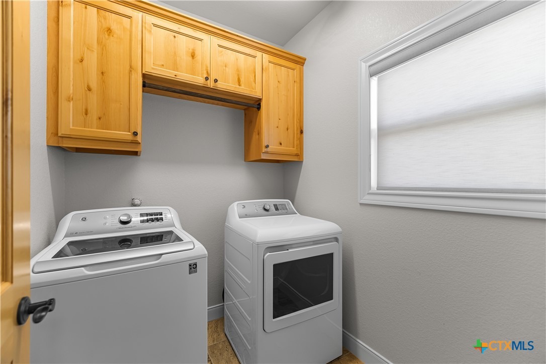 Sendera Loop, Victoria, TX 77904