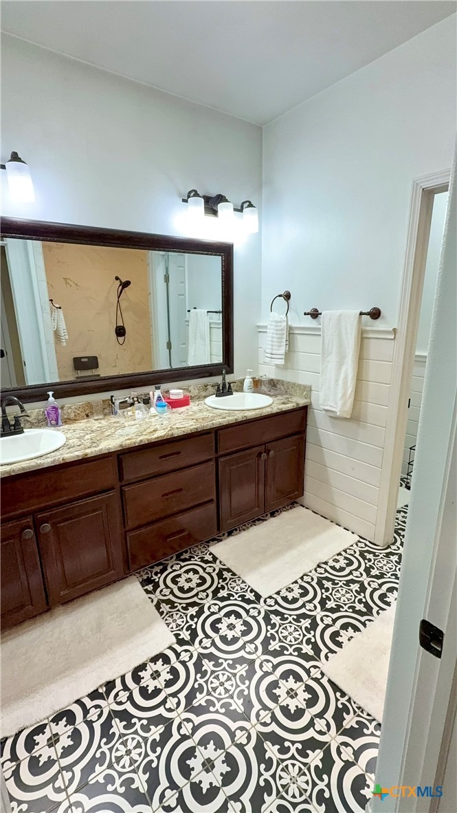 Spanish Grant Rd, Goliad, TX 77963 #1