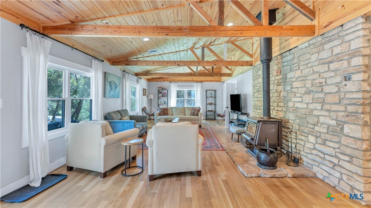 Deer Lake Cv, Wimberley, TX 78676
