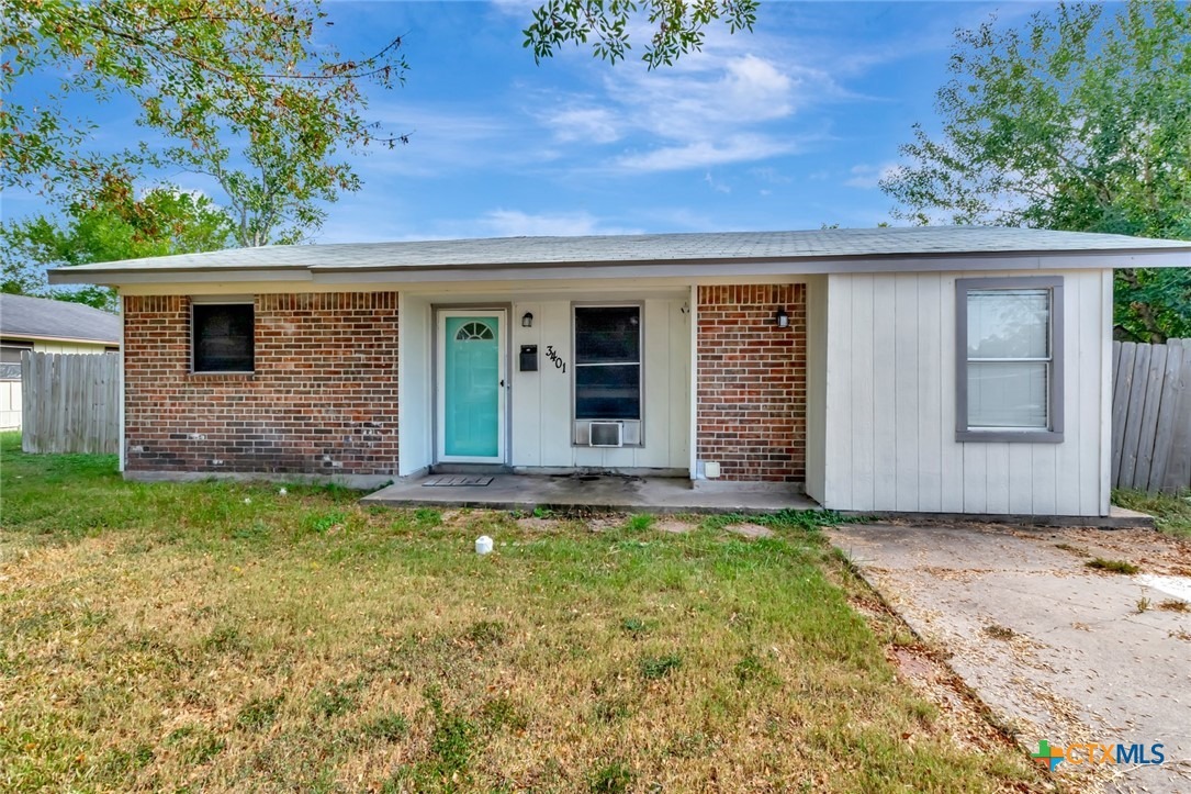 Woodlawn St, Victoria, TX 77901 #1