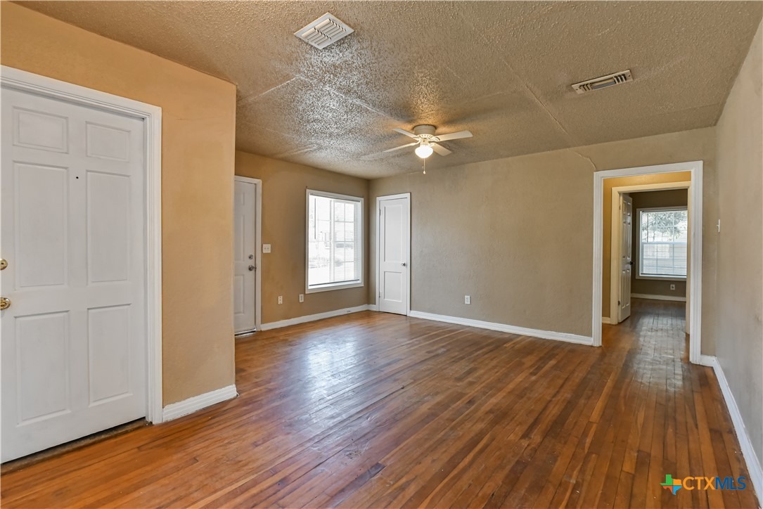 Diamond Cir, Killeen, TX 76541 #1