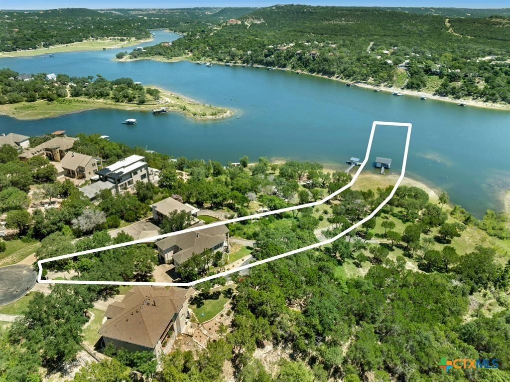 Crystal Cv, Jonestown, TX 78645