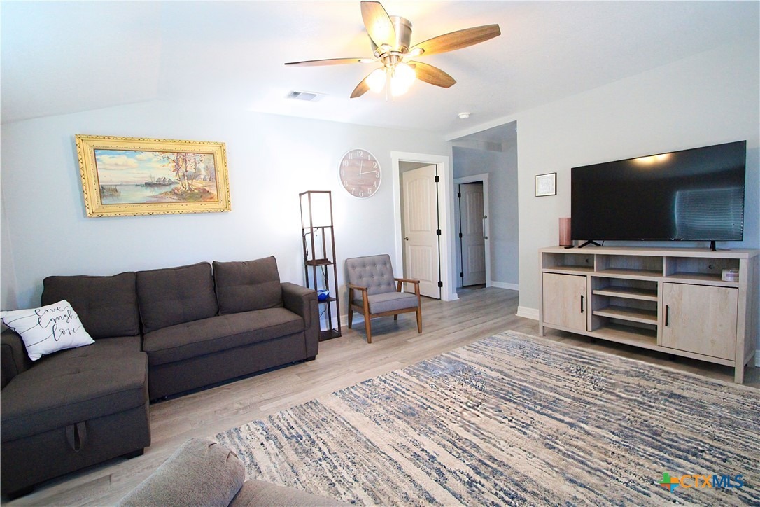 7th Ave, Belton, TX 76513 #1