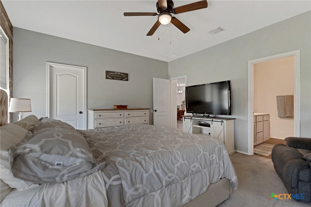Fort William St, Hutto, TX 78634