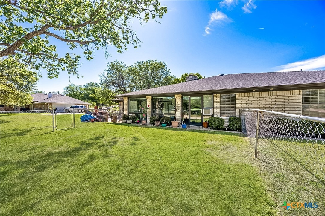 Stillwood Dr, Killeen, TX 76543