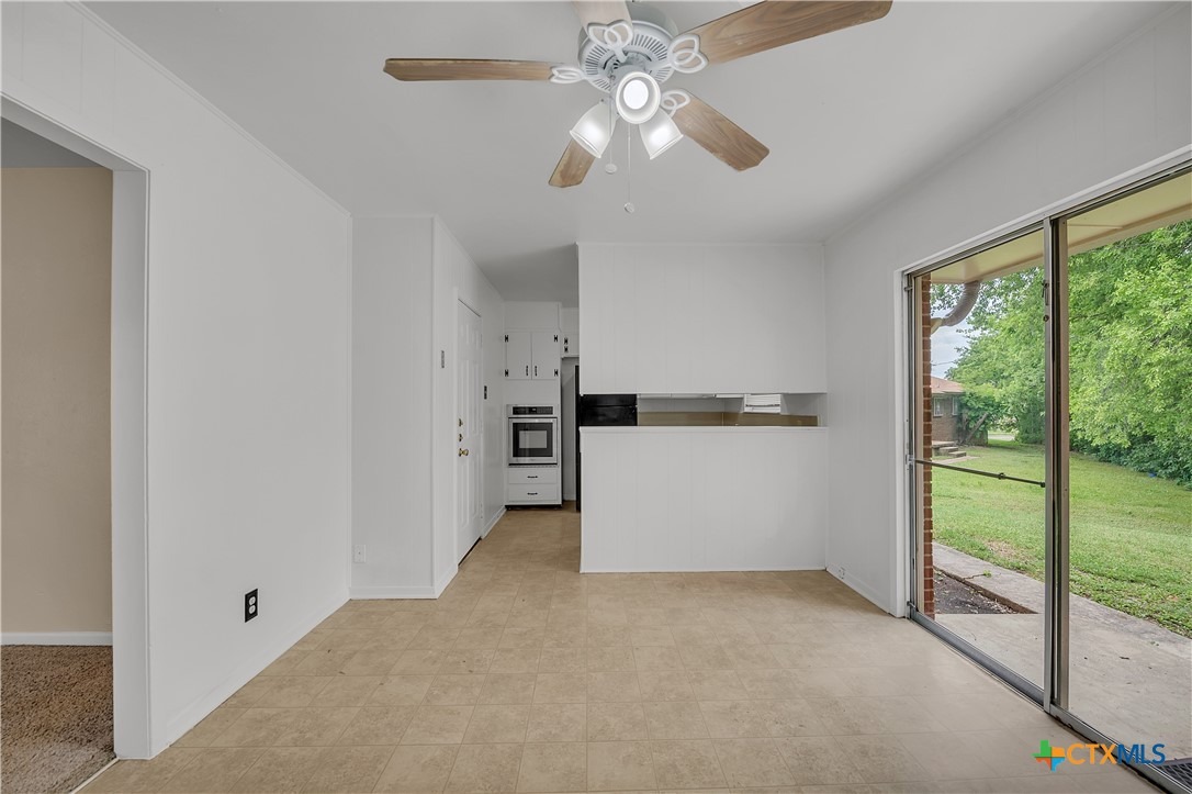 Violet Ave, Killeen, TX 76543
