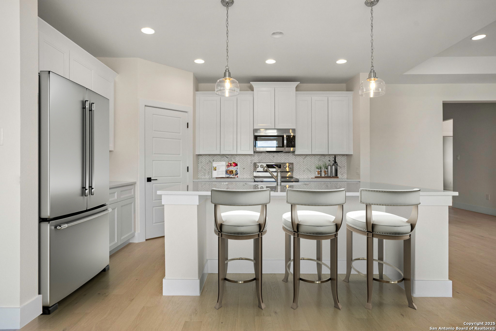 Chateau Ln, Kerrville, TX 78028 #1